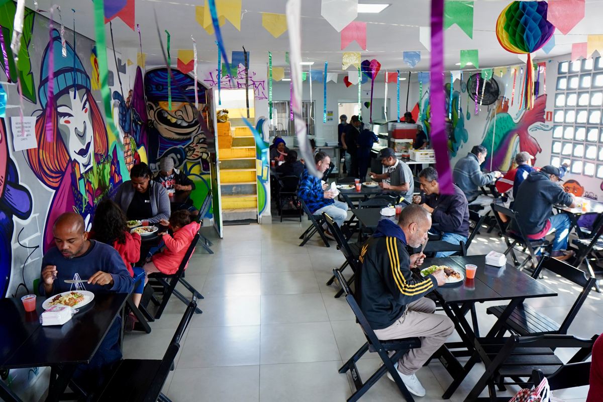 Refeitório da Rede Cozinha Escola em Heliópolis